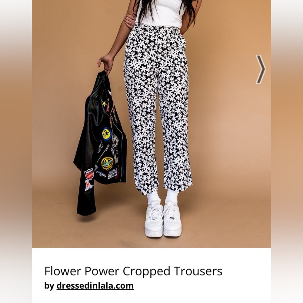 NWT DIL flower cropped pants size L